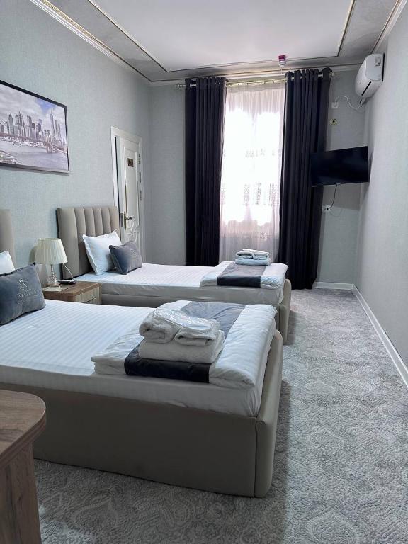Afsona Hotel