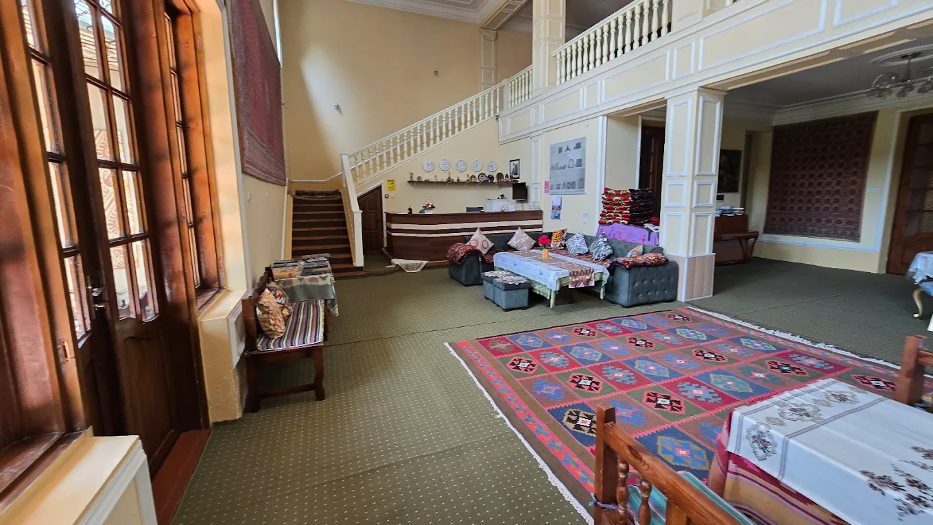 Guest House Ikathouse