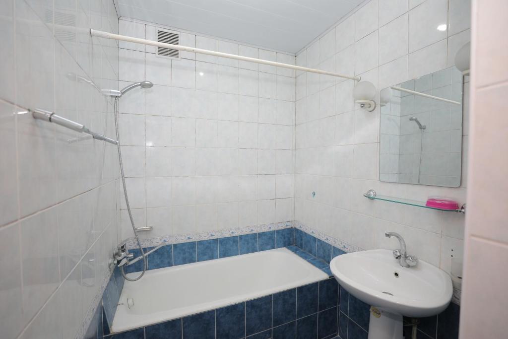 Hotel S & D Hostel
