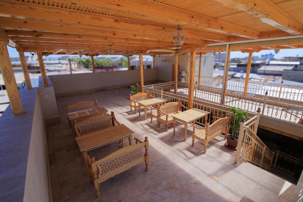 Xadijam Hotel