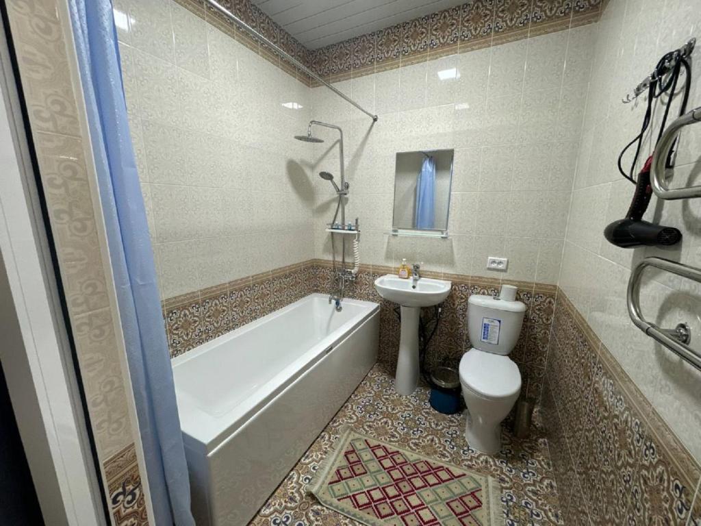 Qamar Hotel