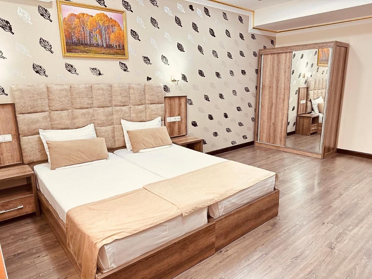 The Grand Art Hotel