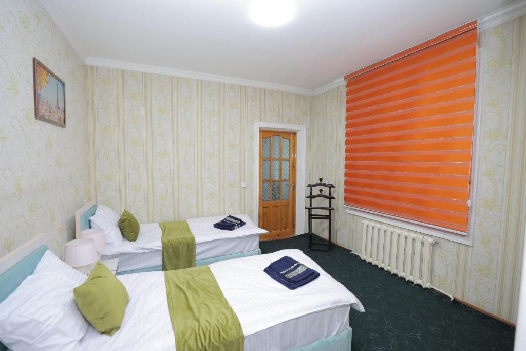 Hotel S & D Hostel