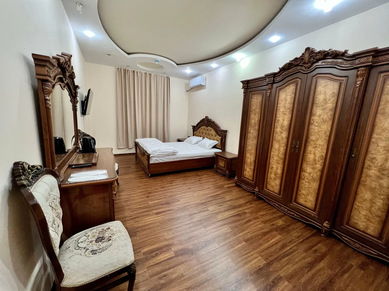 7 Days Home Hotel