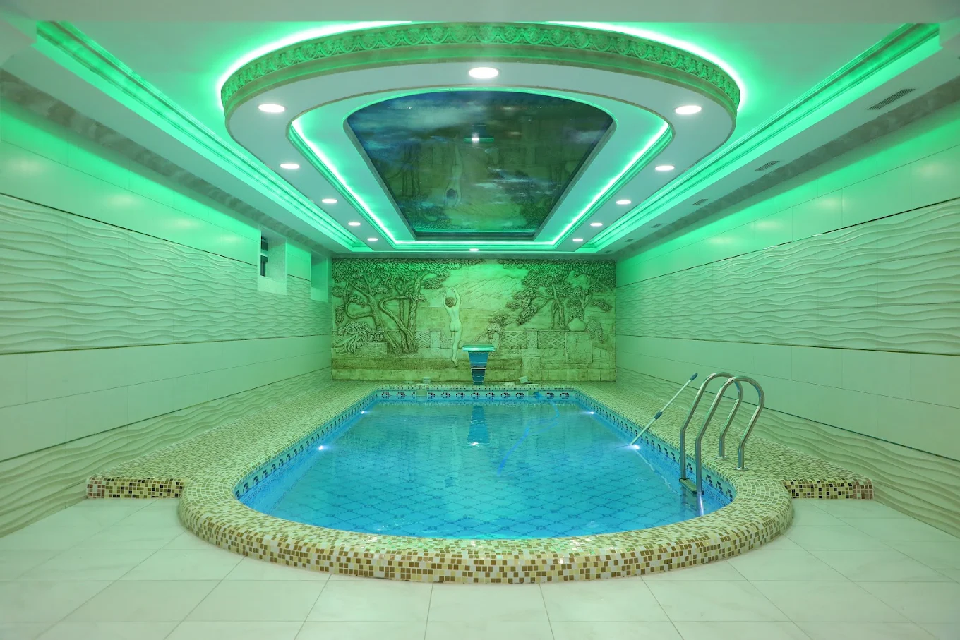 Tinchlik Plaza Hotel