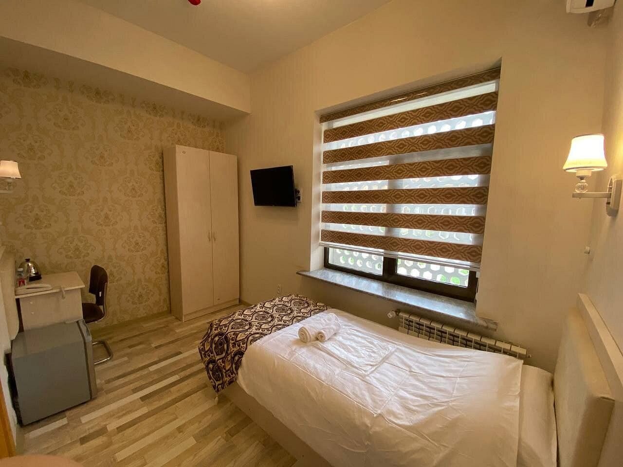 Diyor Hotel