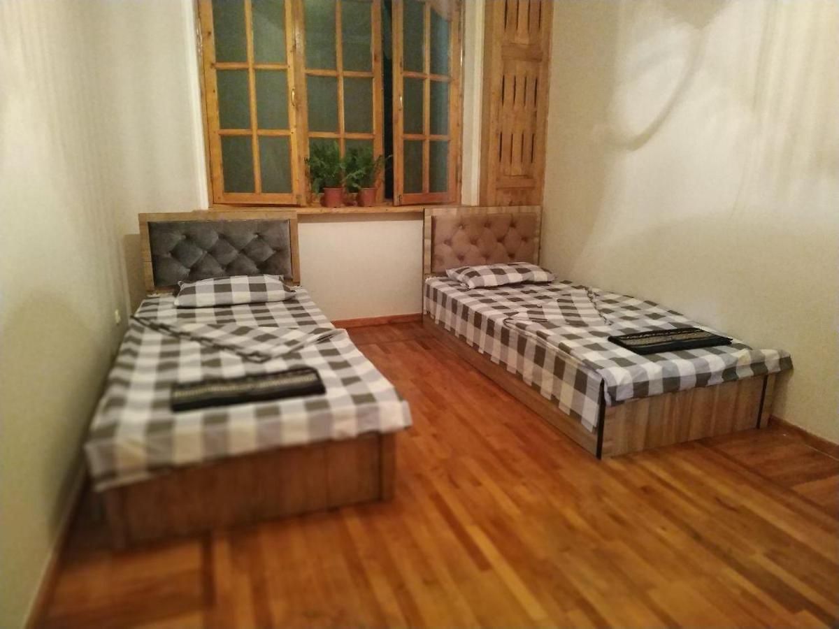 Park Bobur Apt 5x Guest House