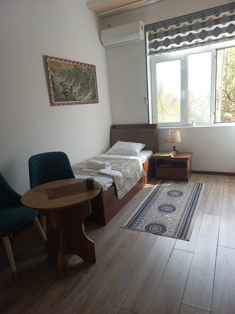 Navnihol Gold Mehmonxonasi