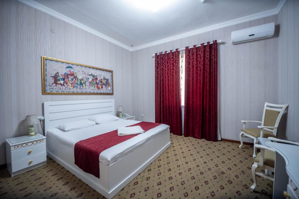 Reikartz Modarixon Bukhara