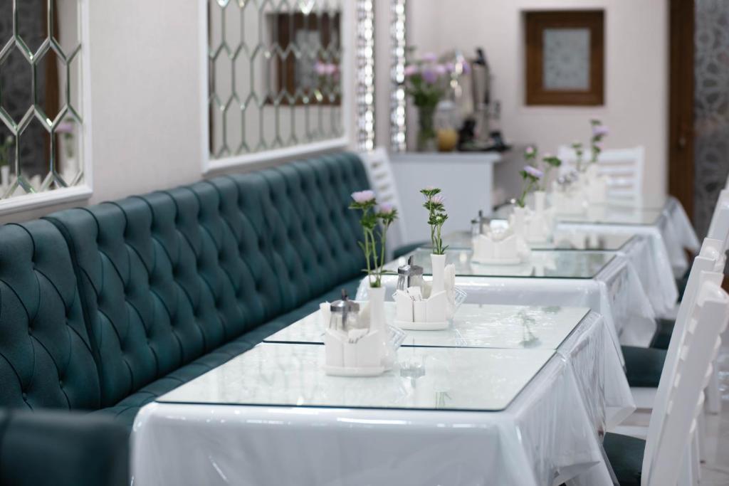 Registon Saroy Hotel