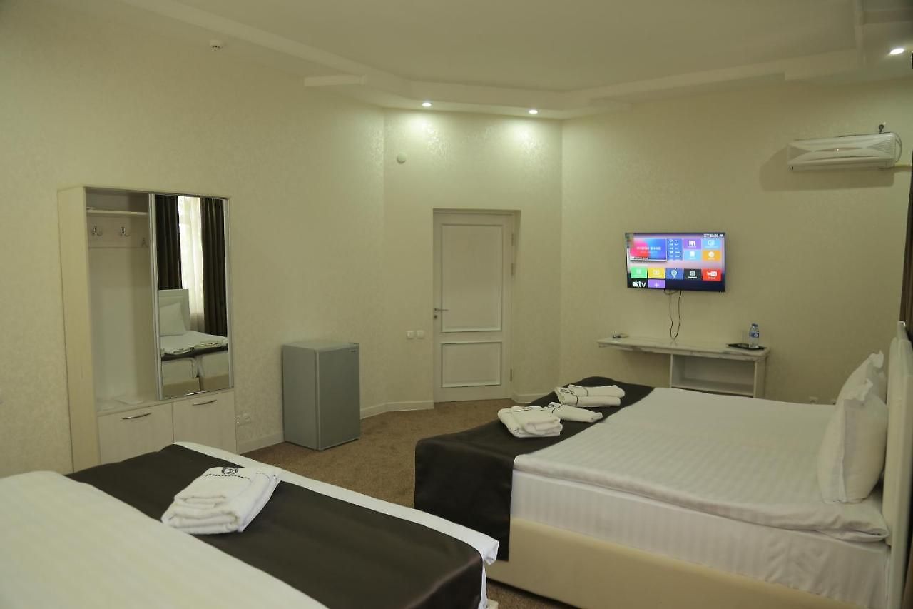 Hotel PARADISE