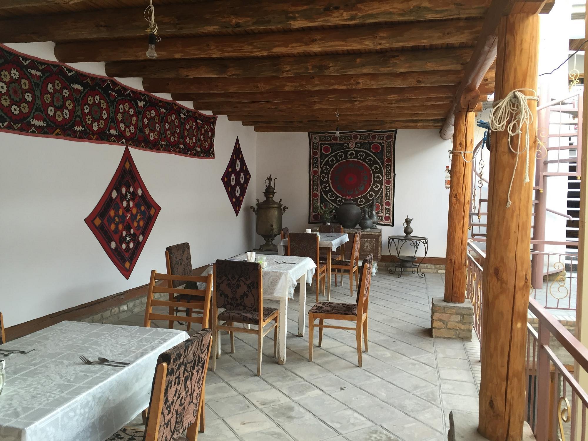 Sarrafon Guest House