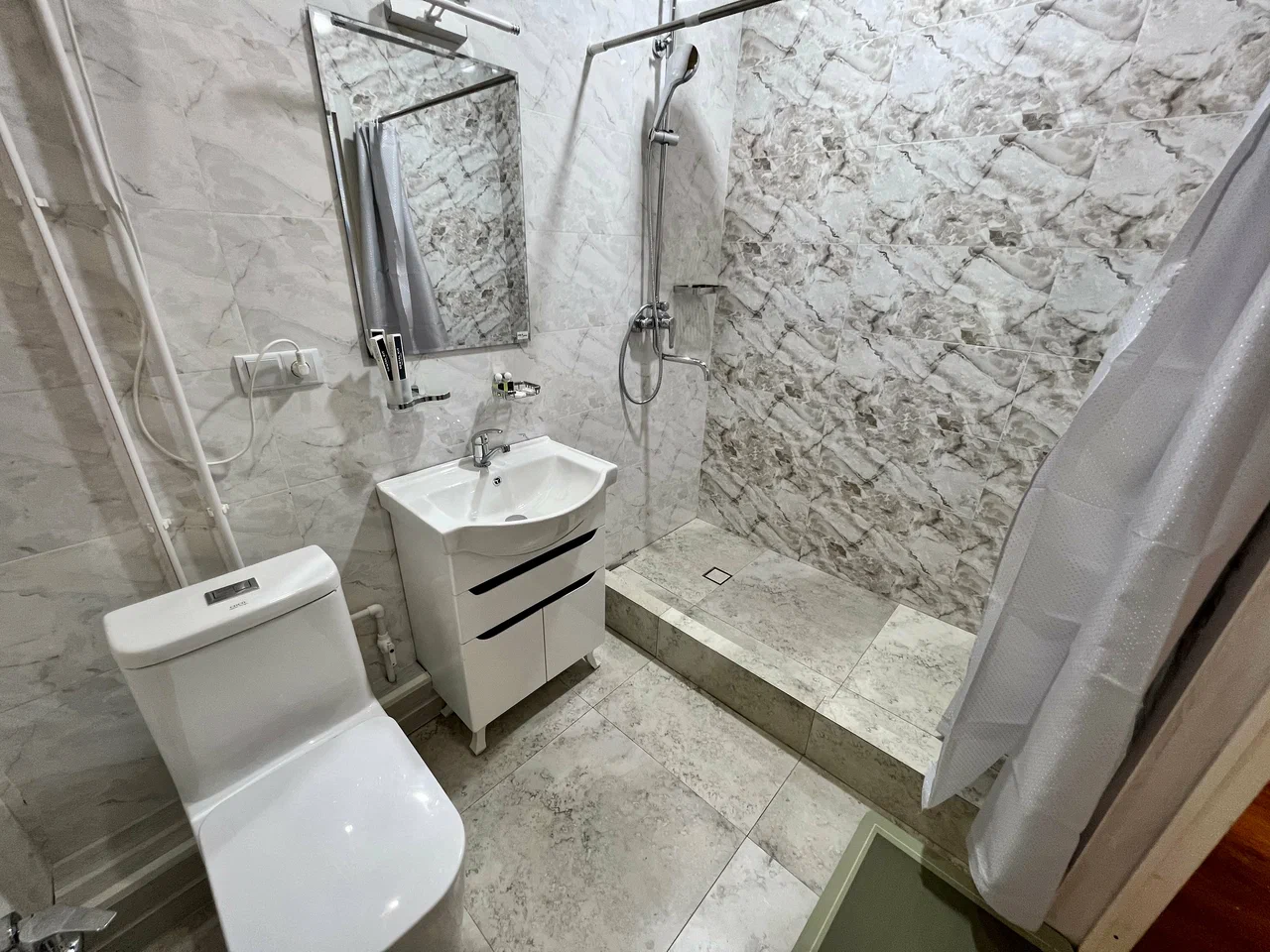 7 Days Home Hotel