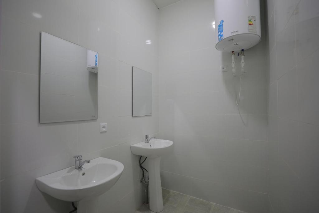 Hotel S & D Hostel