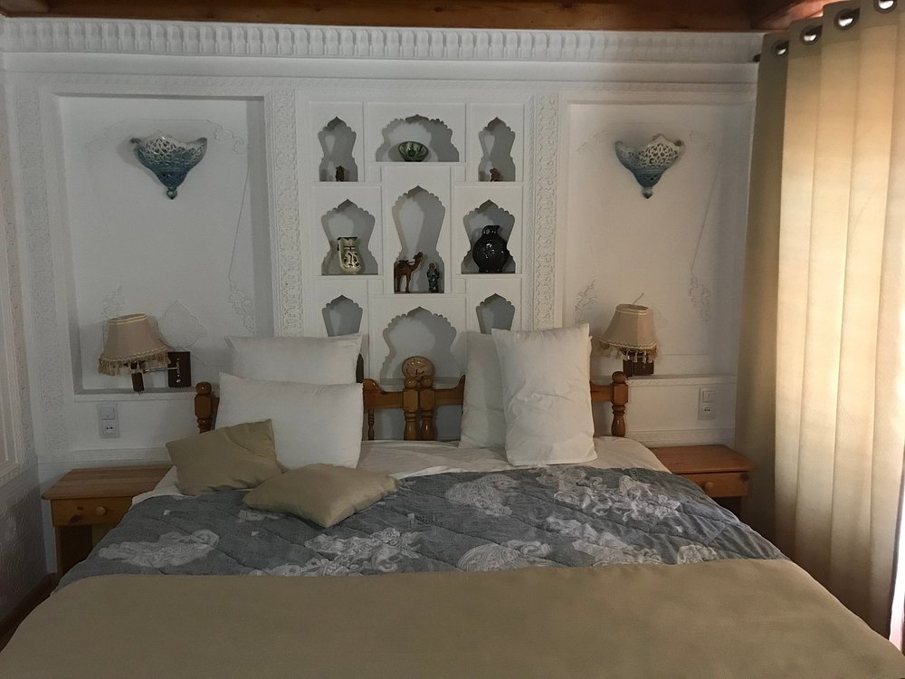 Amelia Hotel