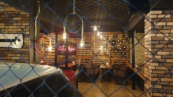 Garage Restaurant-bar