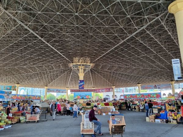 米拉巴街市