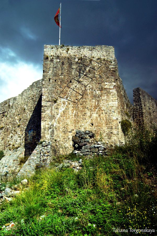 旧城堡（Karshi堡垒遗址）