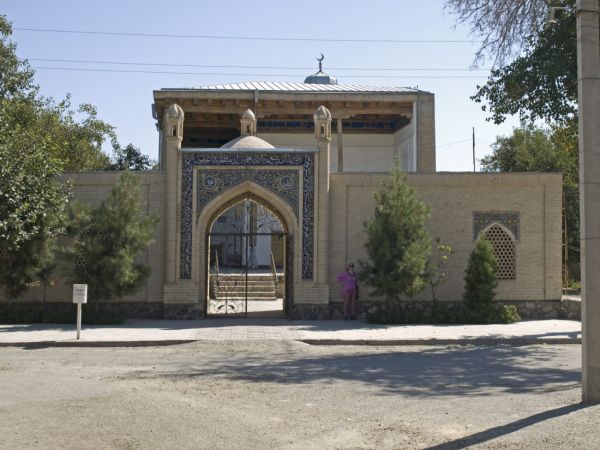 Baland Masjidi