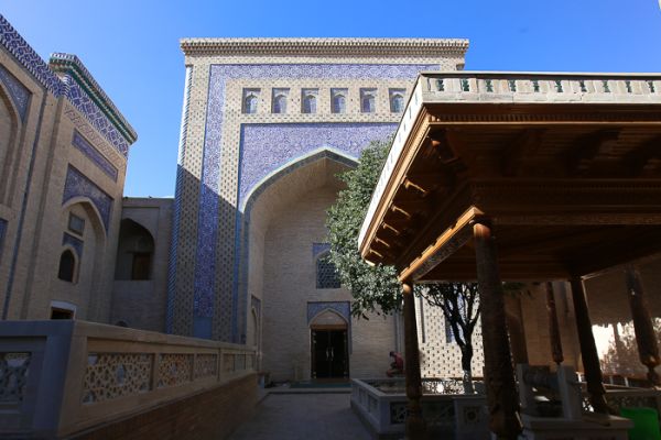Pahlavan Mahmud Building Complex