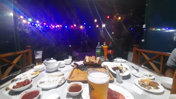 Ali Bobo Cafe