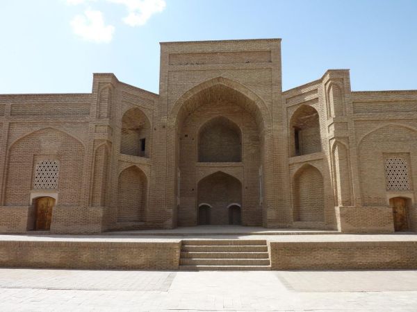 Sultan Saodat Cult and Memorial Ensemble