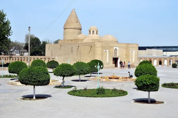 Chashma-Ayyub maqbarasi