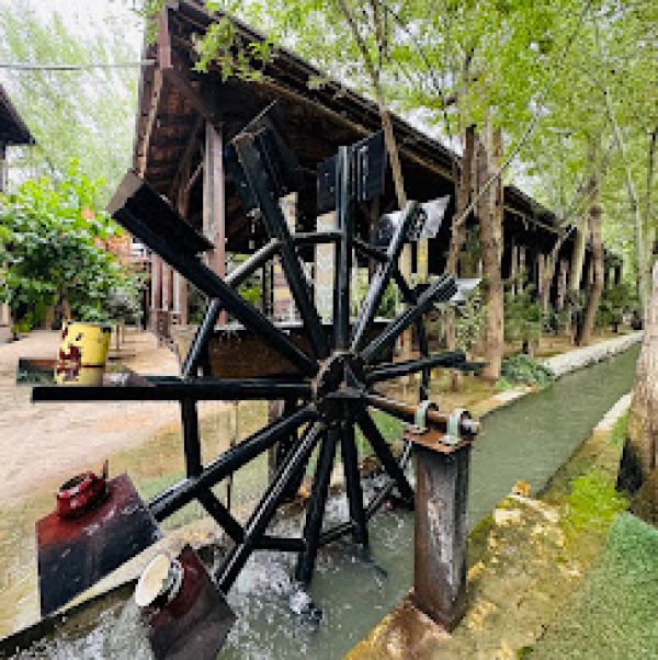 科尼吉尔是一个旅游村