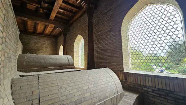 Kaffol Shoshiy Maqbarasi