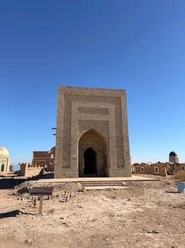 Mazlumkhan-Suluv Mausoleum