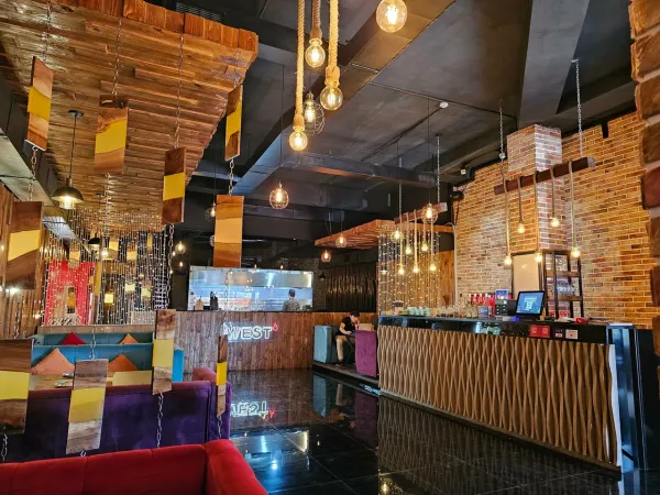 Cafe West