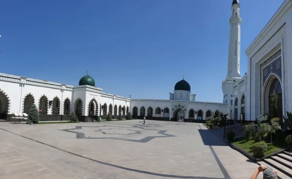 Kukcha Mosque