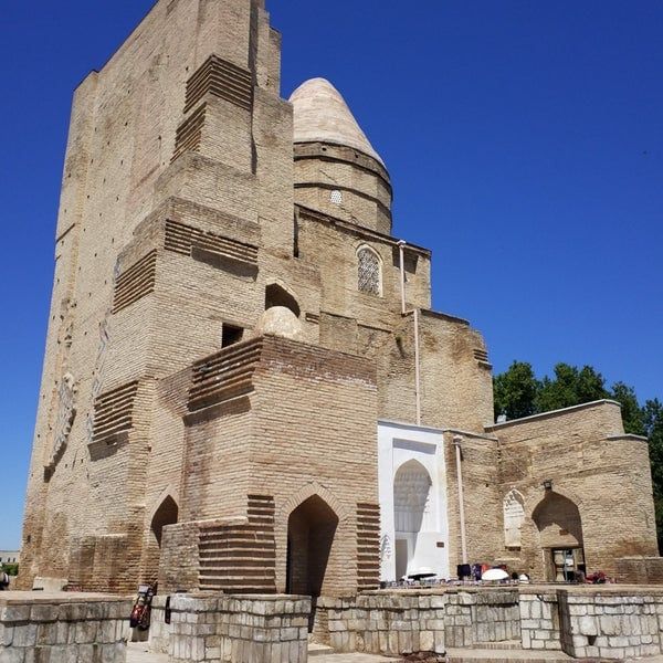 Dorus Saodat Memorial Complex with Jahangir Mausoleum