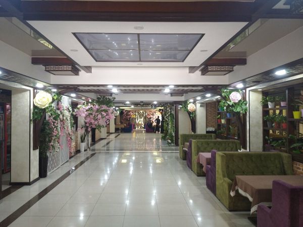 Raihon Cafe
