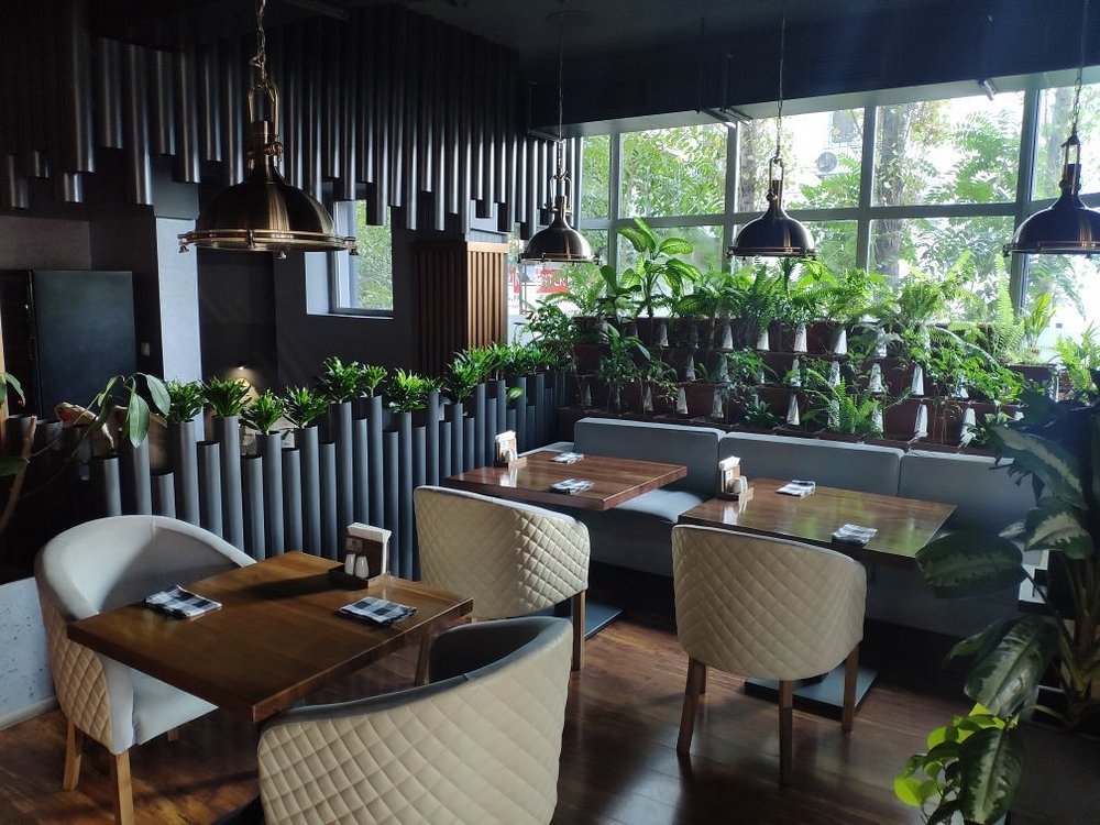 Pasternak Gastrobar Kovaleva va G'ulomova
