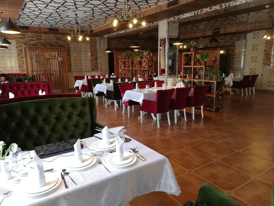 Vella Elegant Restaurant & Ba