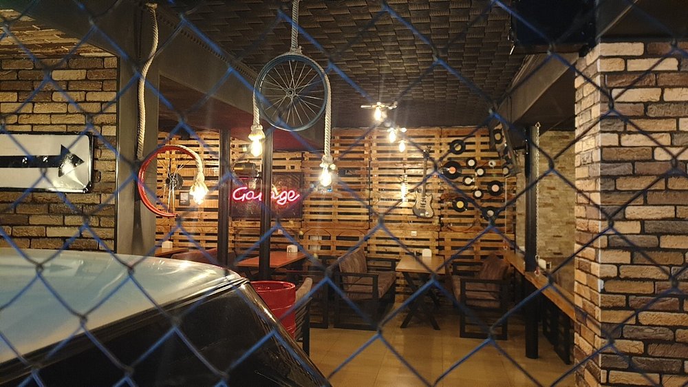 Garage Restaurant-bar