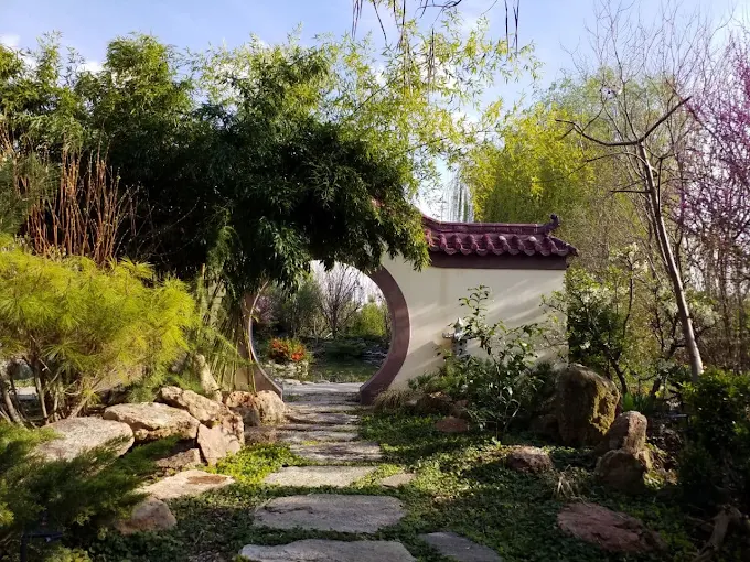 UZUMFERMER Family Winery