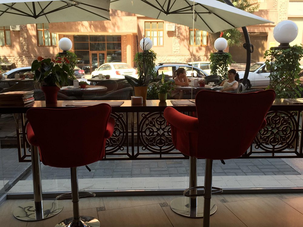 Chaikof Coffee Shop