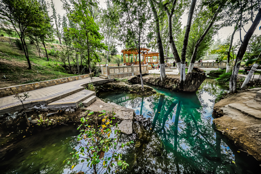 Namangan ziyoratgohlari: “Bibi Ona” yodgorligi va “Bibi Naima Ona” maqbarasi