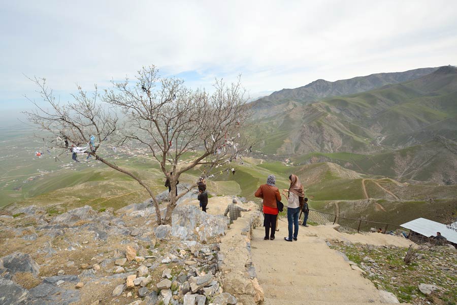 1303 steps to the cave of Hazrat Daud