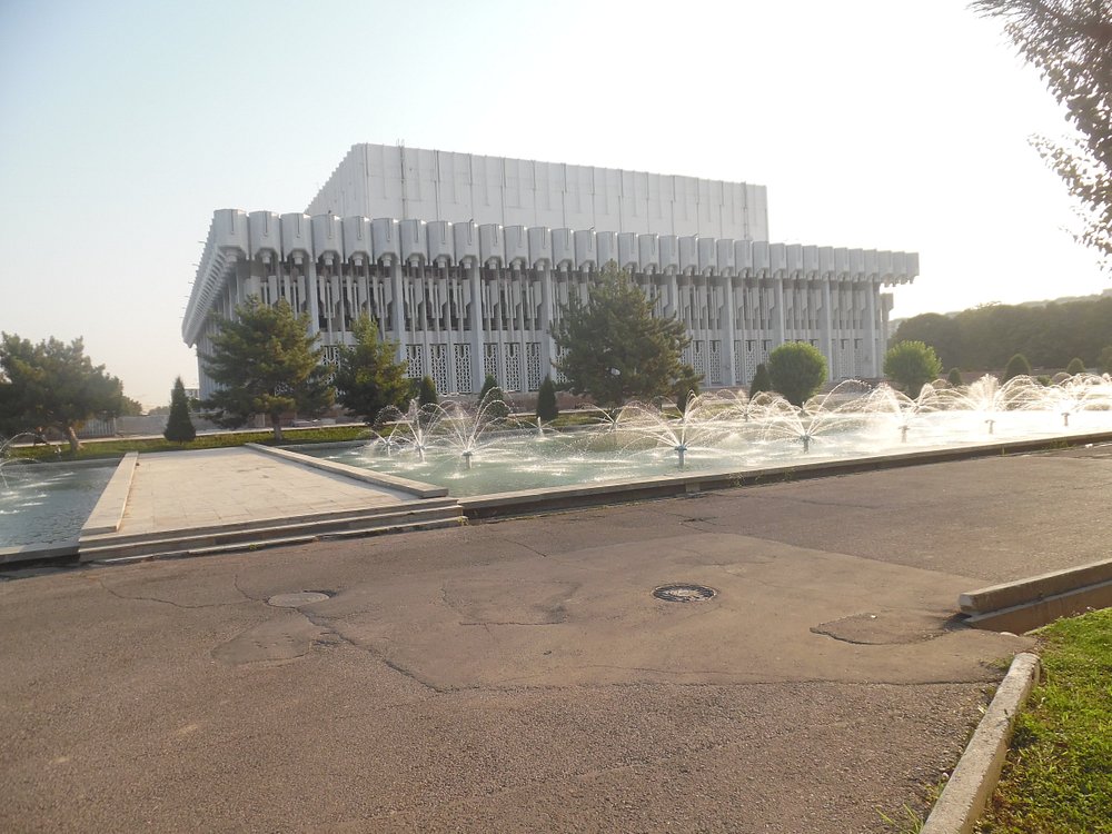 Bunyodkor Square