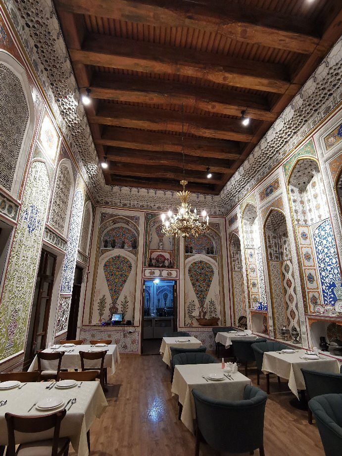 Ayvan Restaurant