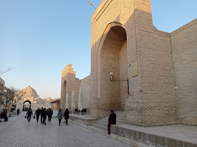 Tim Abdullah Khan Trading Dome