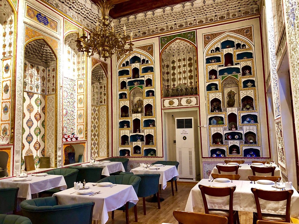 Ayvan Restaurant