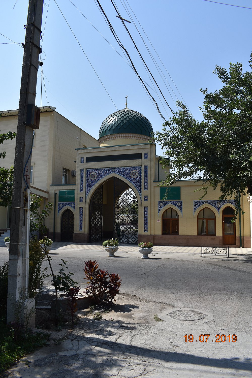 Yakkasaray Mosque