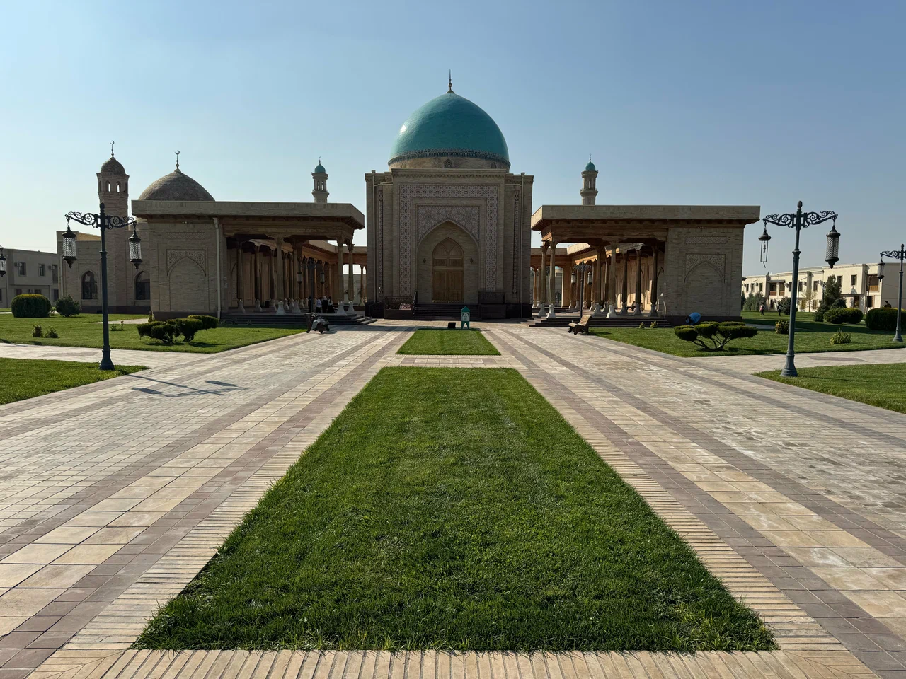 Suzuk-Ota Mausoleum