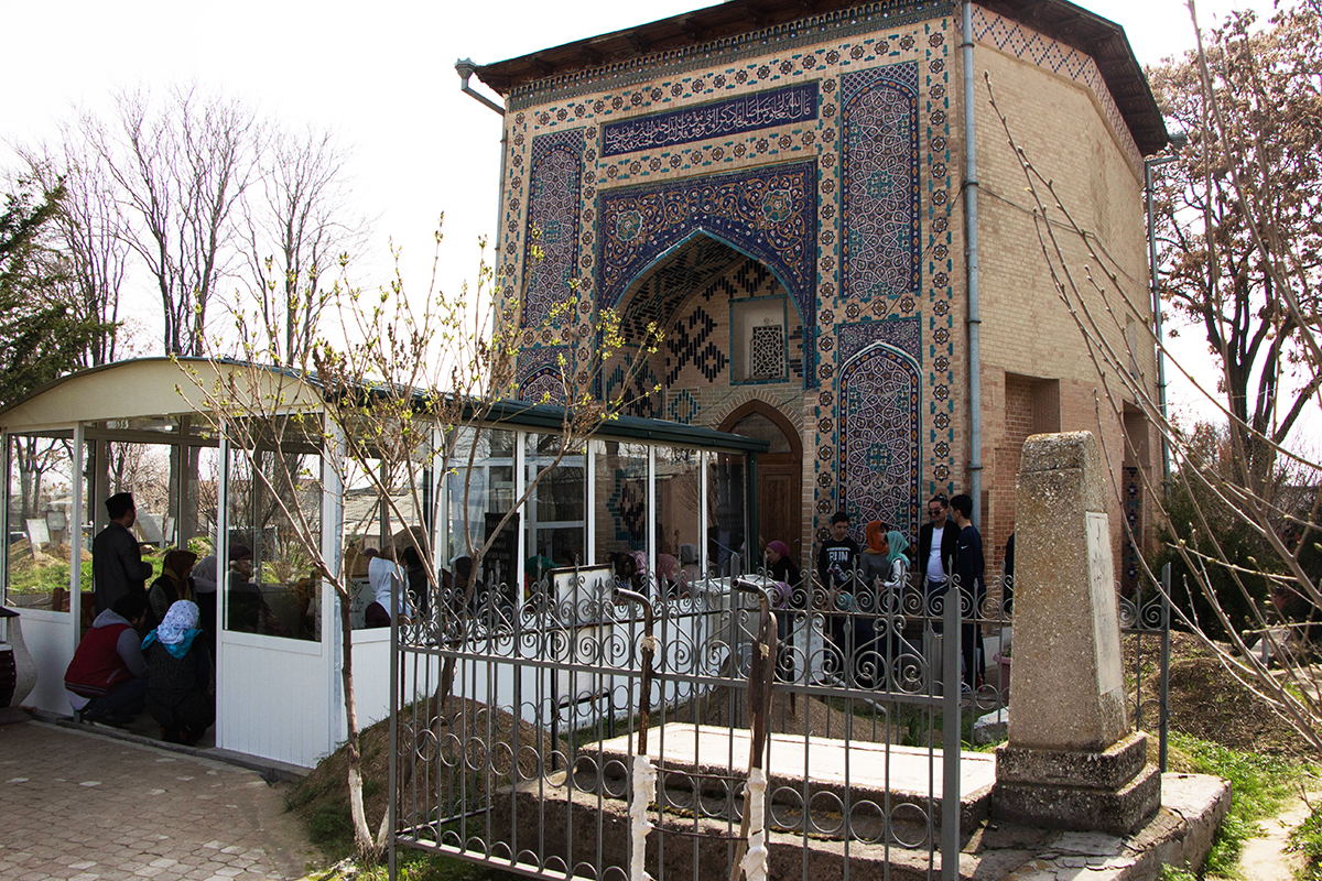 The Mausoleum of Zangiat