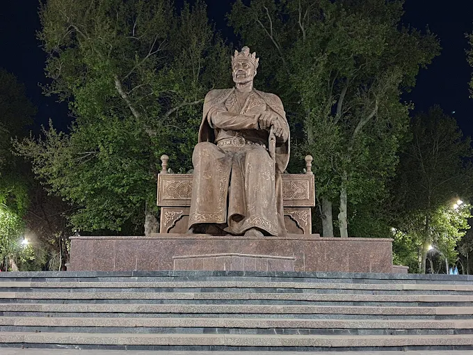 Monument to Amir Temur