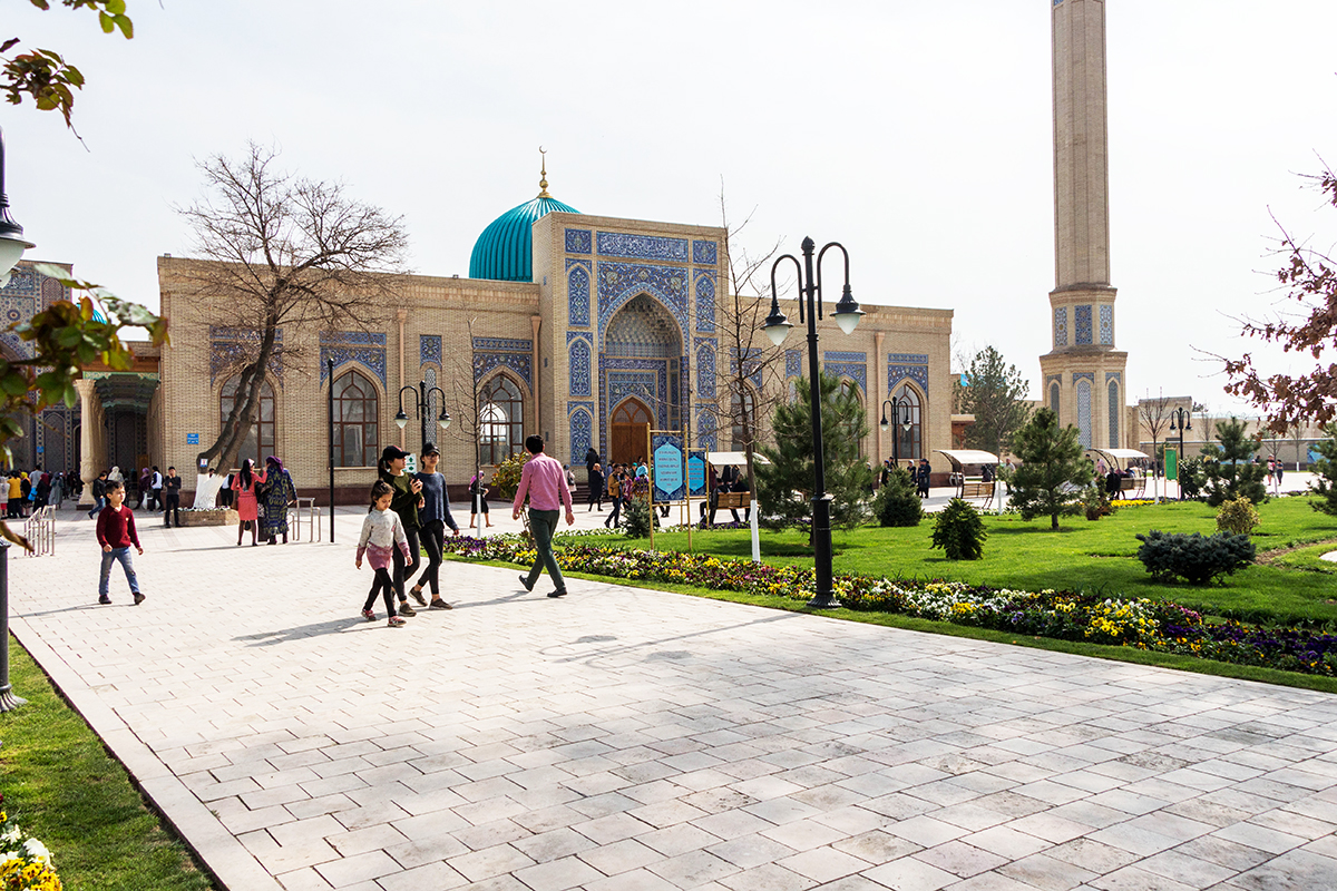 The Mausoleum of Zangiat